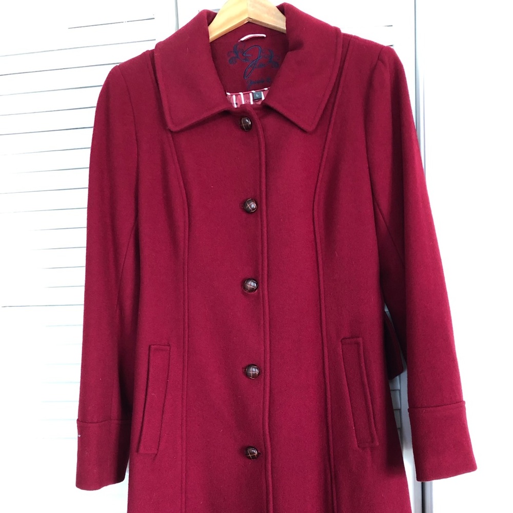 Women’s red wool coat - knee length size L
